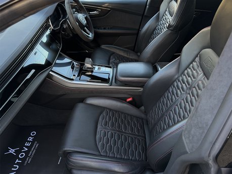 Audi Q8 RS TFSI QUATTRO VORSPRUNG MHEV 39