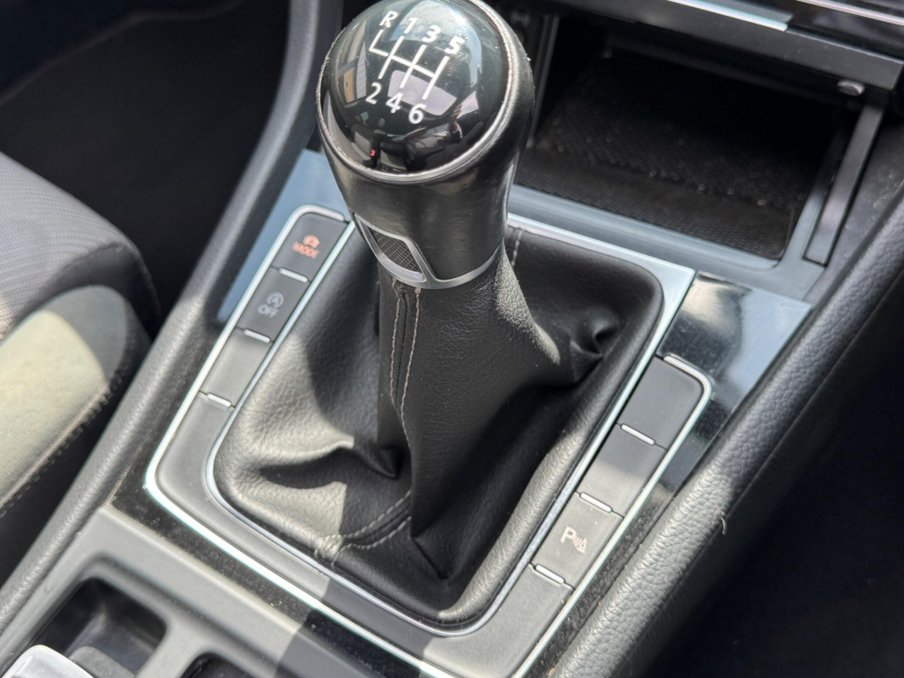 2016 Volkswagen Golf — image 18