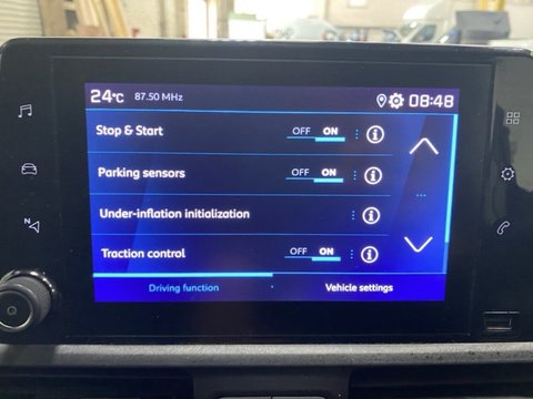 Peugeot Partner BLUEHDI PROFESSIONAL PREMIUM PLUS L1 18