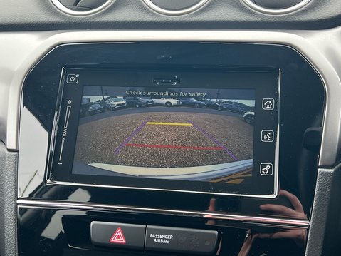 Suzuki Vitara SZ-T MHEV 22