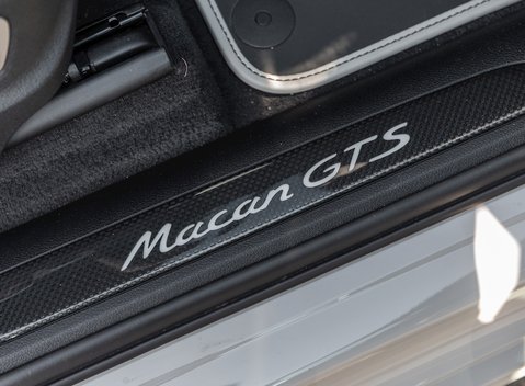 Porsche Macan GTS 24