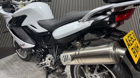 BMW F800 2013 ONLY 25K NEW MOT VERY CLEAN SPORTS TOURER 800CC 29