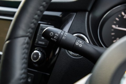 Nissan X-Trail DCI TEKNA XTRONIC 17