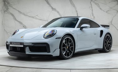 Porsche 911 Turbo S (992) 1