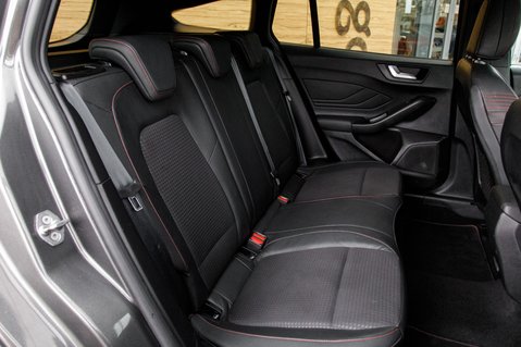 Ford Focus ST-LINE X EDITION MHEV 38