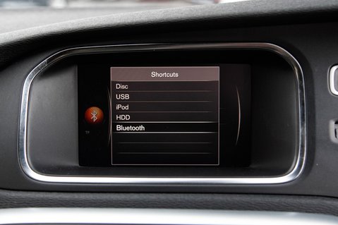 Volvo V40 T2 R-DESIGN NAV PLUS 25