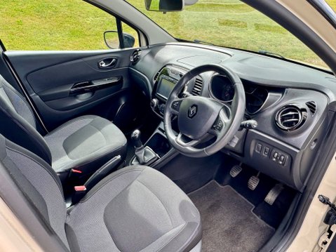 Renault Captur DYNAMIQUE NAV TCE 14