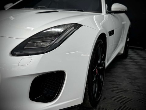 Jaguar F-Type 2.0 F-Type I4 R-Dynamic Auto 3dr 11