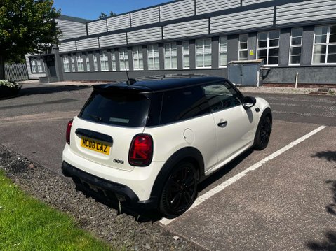 Mini Hatch 1.5 Cooper Sport 3dr 36