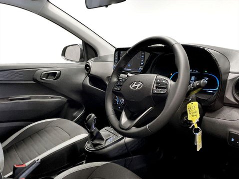Hyundai i10 1.2 Advance Hatchback 5dr Petrol Auto Euro 6 (s/s) (79 ps) Air Con - Blueto 12