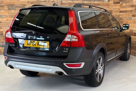 Volvo XC70 3.0 T6 SE Lux Estate 5dr Petrol Geartronic AWD Euro 5 (304 ps) 6