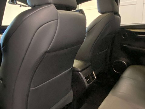 Lexus NX 2.5 NX 300h F Sport CVT 4WD 5dr 39