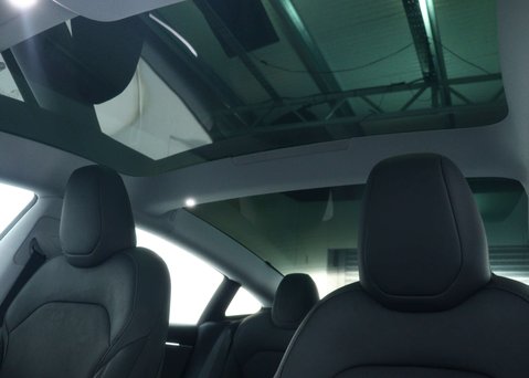 Tesla Model 3 Saloon 4dr Electric Auto RWD (208 ps) 43