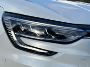 Renault Megane ICONIC E-TECH 14