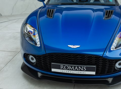 Aston Martin Vanquish Zagato Speedster 32