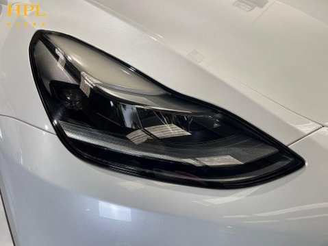 Tesla Model Y (Dual Motor) Long Range SUV 5dr Electric Auto 4WDE (384 bhp) 9