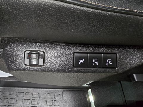 Peugeot Traveller 2.0 BlueHDi Allure Standard MPV MWB Euro 6 (s/s) 5dr (SNav) 51