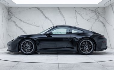 Porsche 911 GT3 TOURING (992.2) 2
