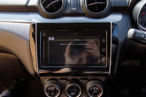 Suzuki Swift SZ5 DUALJET MHEV 20