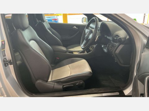 Mercedes-Benz CLC 1.8 CLC180K Sport Coupe 3dr Petrol Auto Euro 4 (143 ps) 8
