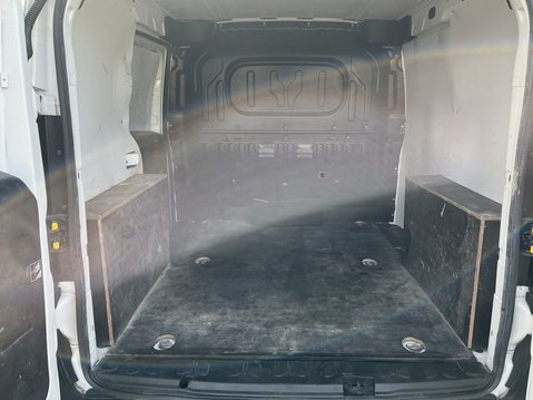 Vauxhall Combo 2000 1.3 CDTI 16V 95ps H1 Van Euro 6 21