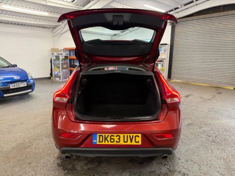 Volvo V40 1.6 T2 SE Euro 5 (s/s) 5dr 30