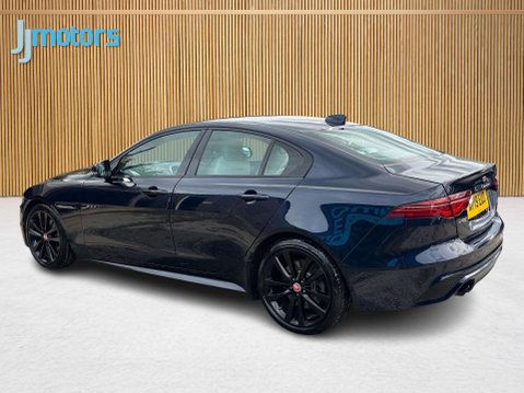 Jaguar XE 2.0 D180 R-Dynamic SE Saloon 4dr Diesel Auto Euro 6 (s/s) (180 ps) 11