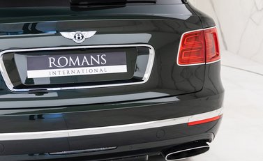 Bentley Bentayga W12 Mulliner 24