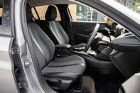 Peugeot 208 ALLURE PREMIUM 32