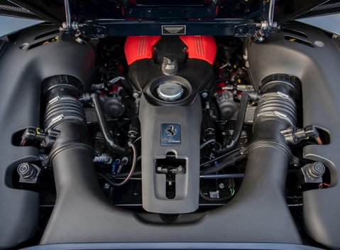 Ferrari 488 Spider 34