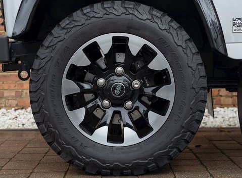 Land Rover Defender 90 Works V8 70th Edition 10