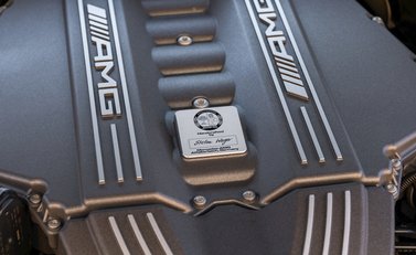 Mercedes-Benz SLS AMG 27