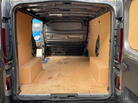Renault Trafic 1.6 dCi 27 Sport Nav Panel Van 5dr Diesel Manual SWB Standard Roof Euro 6 ( 12