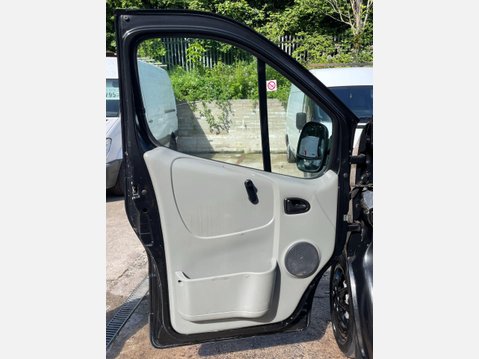 Vauxhall Vivaro 2.0 2700 CDTi FWD L1 4dr 28