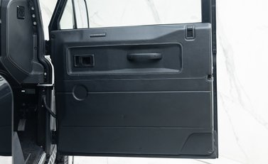 Land Rover Defender 90 TD XS OVERFINCH 33
