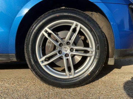 Porsche Macan 2.0 Macan Semi-Auto 4WD 5dr 68