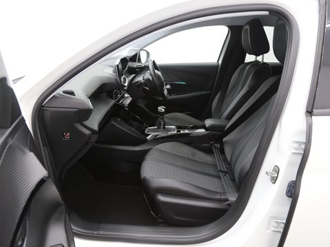 Peugeot 208 1.2 PureTech Allure Euro 6 (s/s) 5dr 22