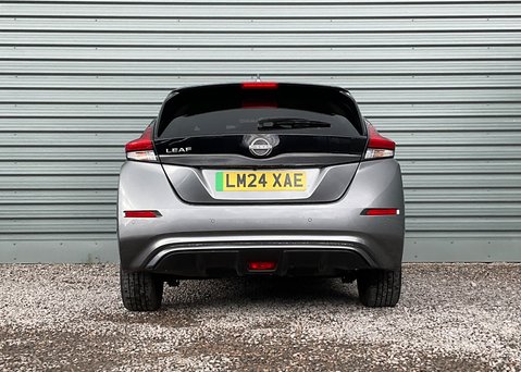 Nissan LEAF N-CONNECTA 9