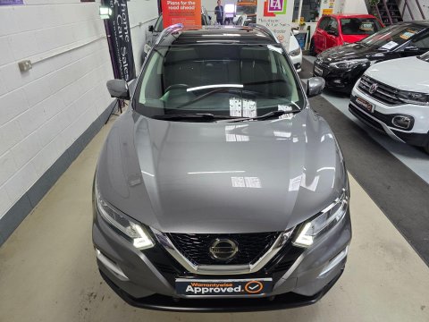 Nissan Qashqai 1.5 dCi N-Connecta Euro 6 (s/s) 5dr 14