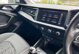 Audi A1 SPORTBACK 1.0 TFSI TECHNIK 24