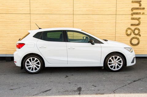 SEAT Ibiza TSI FR 12