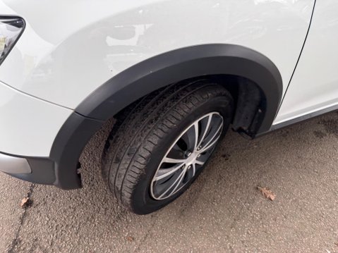 Dacia Sandero Stepway 1.5 dCi Laureate Euro 5 5dr 39