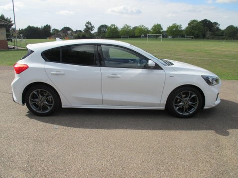 Ford Focus 1.0T EcoBoost ST-Line Euro 6 (s/s) 5dr 6