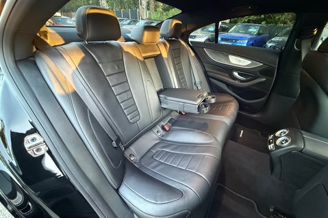 Mercedes-Benz CLS 400 D 4MATIC AMG LINE NIGHT EDITION PREMIUM PLUS 33