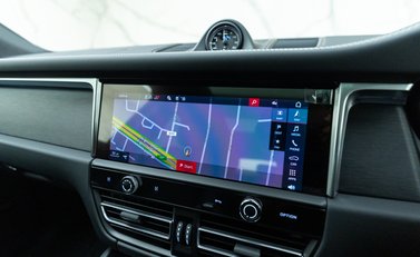 Porsche Macan GTS 15