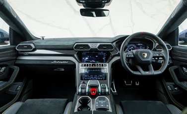 Lamborghini Urus Performante 19