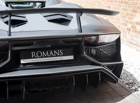 Lamborghini Aventador SV LP 750-4 Roadster 27