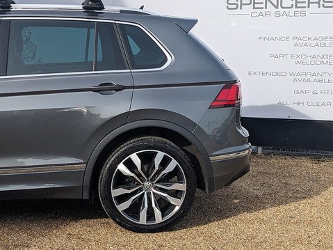 Volkswagen Tiguan R-LINE TDI BMT 4MOTION DSG 6