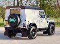 Land Rover Defender 2.2 Defender 90 Hard Top TD 4WD 5dr 37