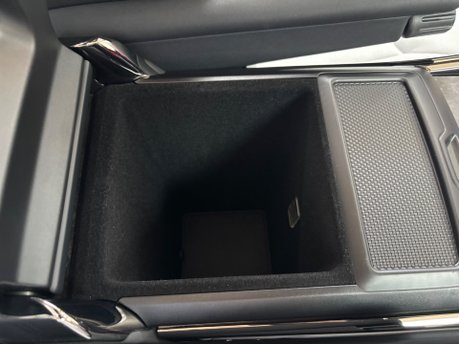 Land Rover Range Rover Sport 3.0 P550e 38.2kWh Autobiography SUV Petrol Plug-in Hybrid Auto 4WD (550 ps) 47